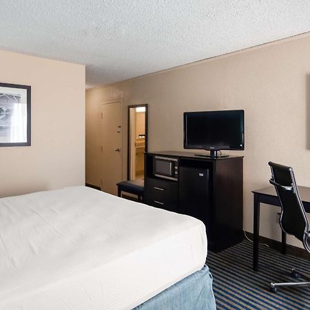 Best Western Лийсбърг Екстериор снимка