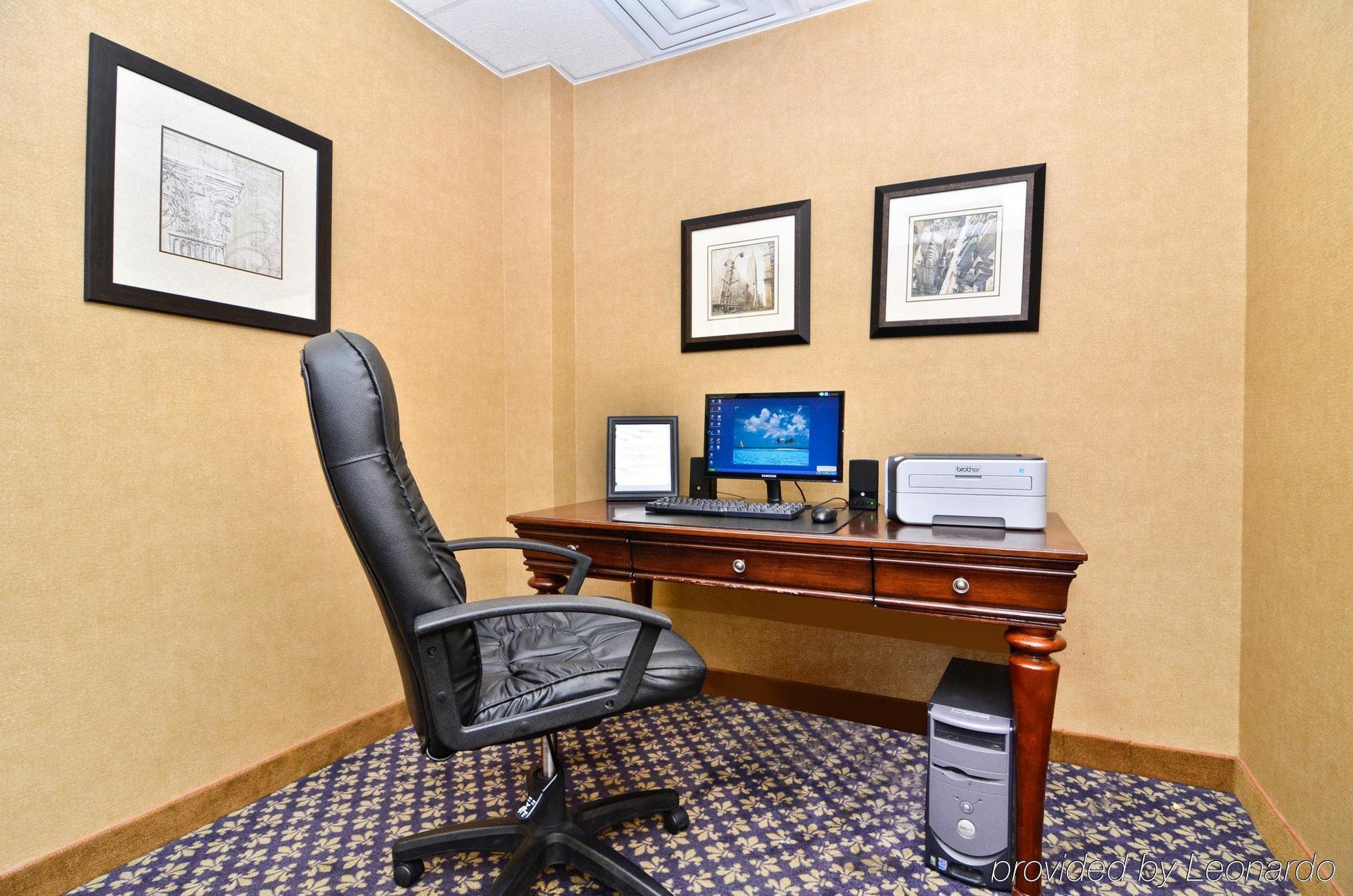 Best Western Лийсбърг Екстериор снимка